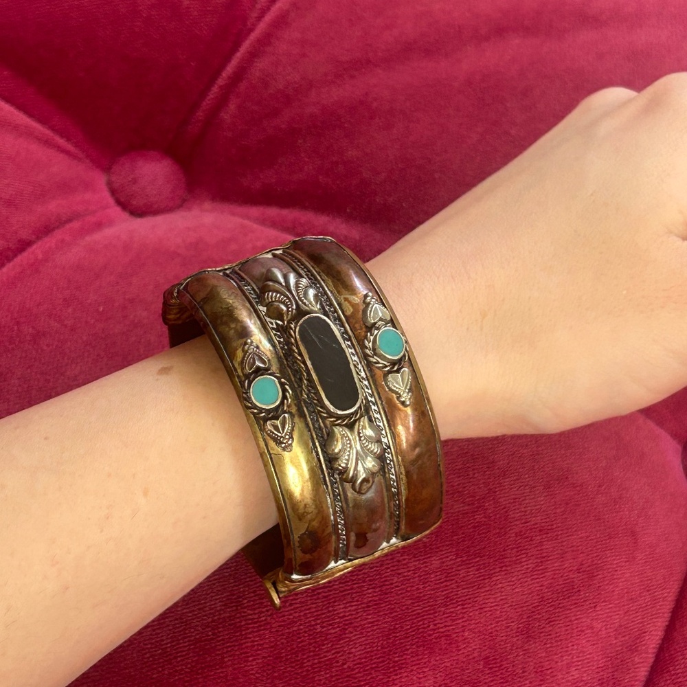 Vintage Hinged Tribal Cuff Bracelet – Mixed Metal Brass & Silver Tone – Boho